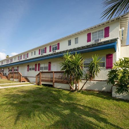 Captain'S Table Hotel By Everglades Adventures 외부 사진