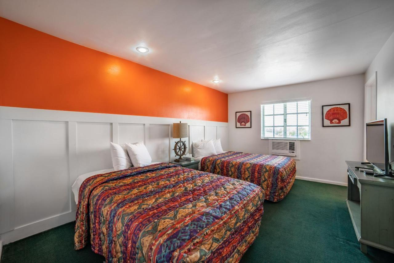 Captain'S Table Hotel By Everglades Adventures 외부 사진