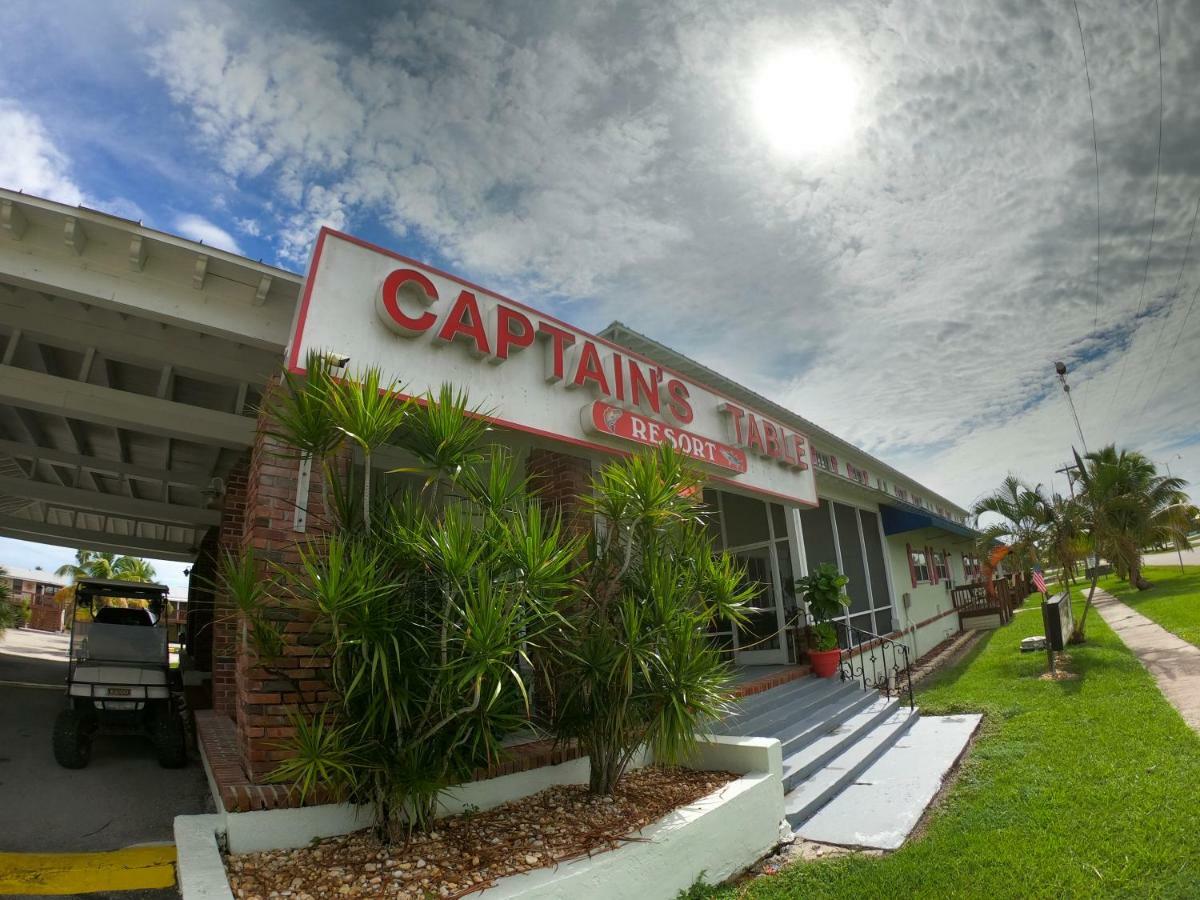 Captain'S Table Hotel By Everglades Adventures 외부 사진